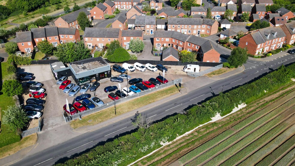 Wellesbourne Rd, Warwick to rent - Building Photo - Image 1 of 14