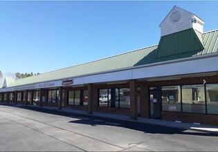 4834-4932 George Washington Memoria Hwy, Hayes, VA for rent Building Photo- Image 1 of 11