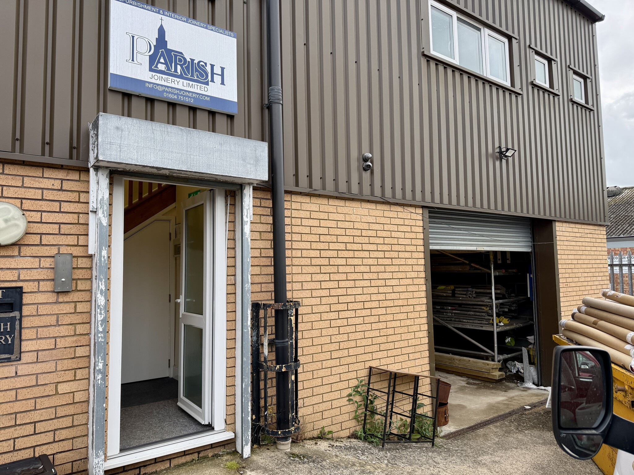 2 Kingsfield Close, Northampton to rent Building Photo- Image 1 of 5