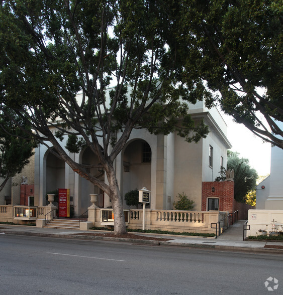 550 E Green St, Pasadena, CA for rent - Primary Photo - Image 2 of 4