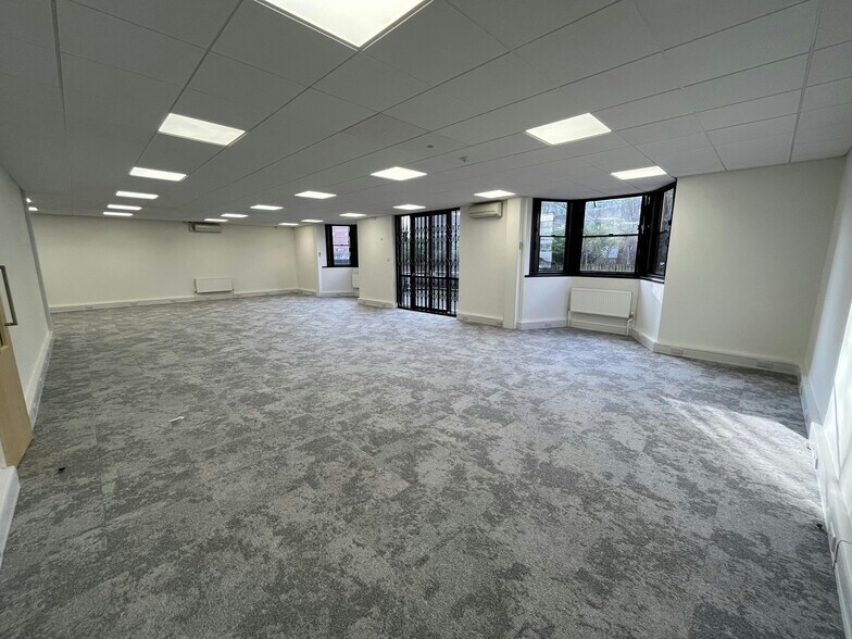 75-76 Francis Rd, Birmingham to rent - Building Photo - Image 2 of 7