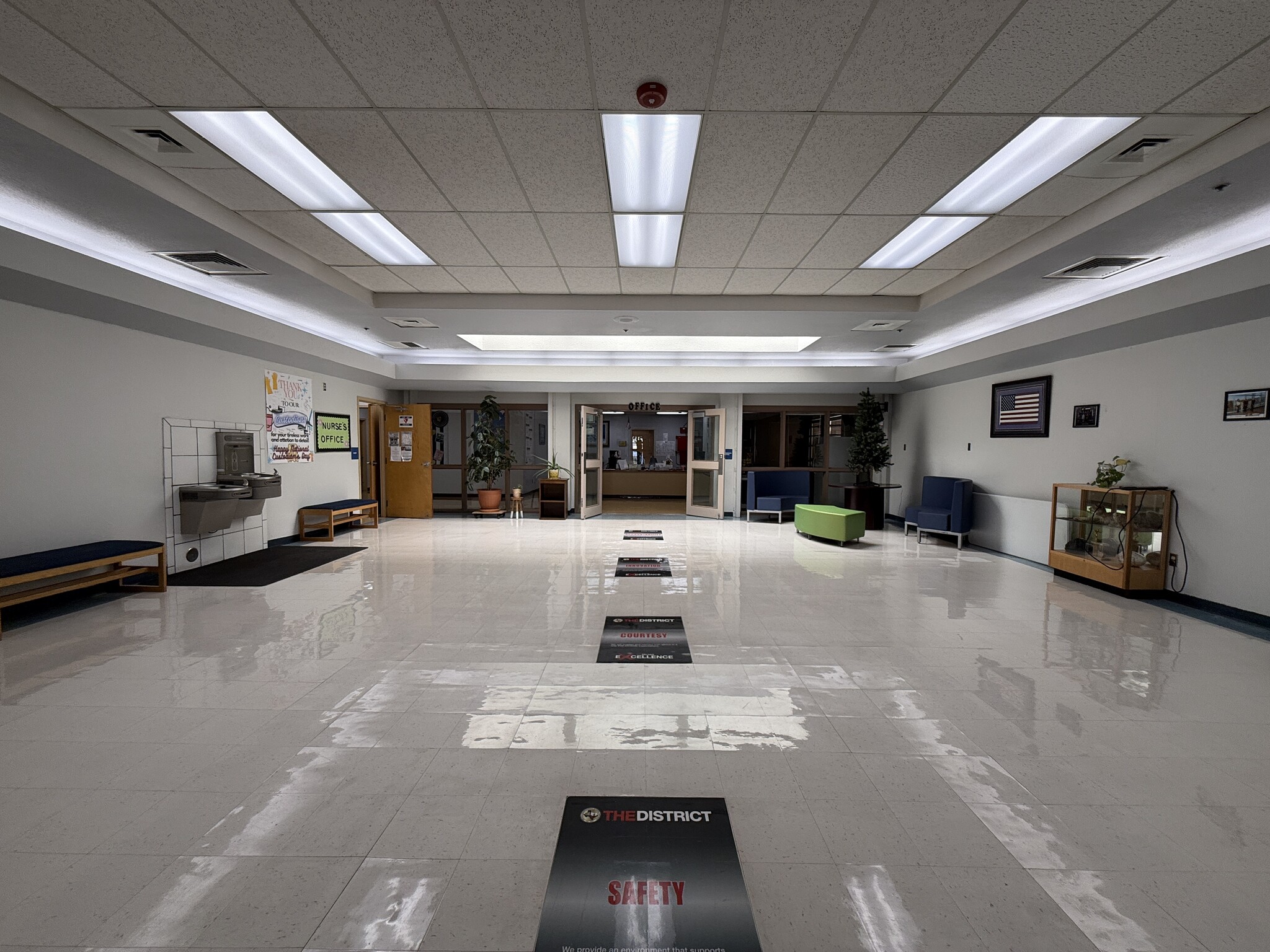 7988 Alameda Ave, El Paso, TX to rent Interior Photo- Image 1 of 12