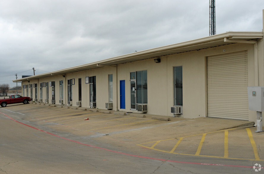 4445 Interstate 30, Mesquite, TX for rent - Building Photo - Image 2 of 8