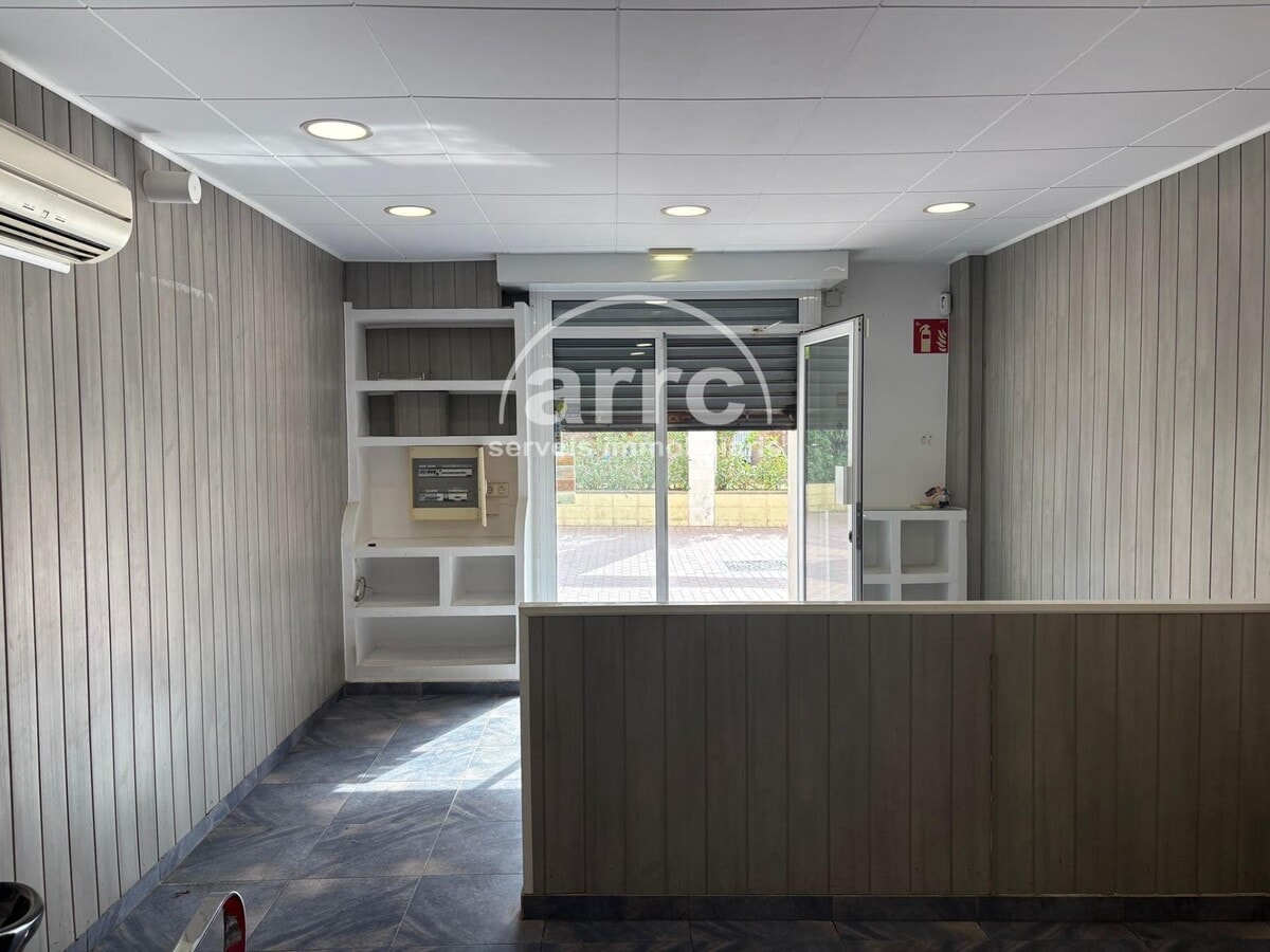 Premià de Mar, BAR 08330 - Unit Pta. 01 - - Interior Photo - Image 2 of 16