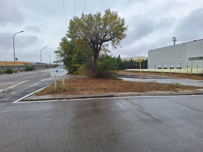 Carretera Nacional 1, 25, San Agustín del Guadalix, Madrid to rent - Building Photo - Image 3 of 13