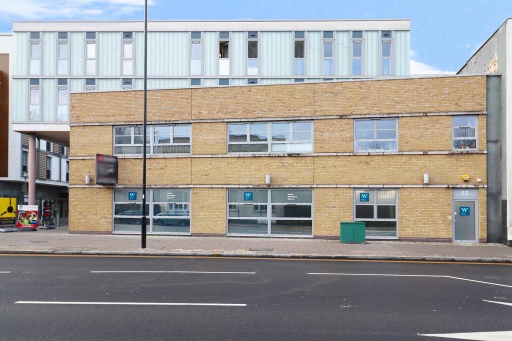 55 Greenwich High Rd, London to rent Interior Photo- Image 1 of 1