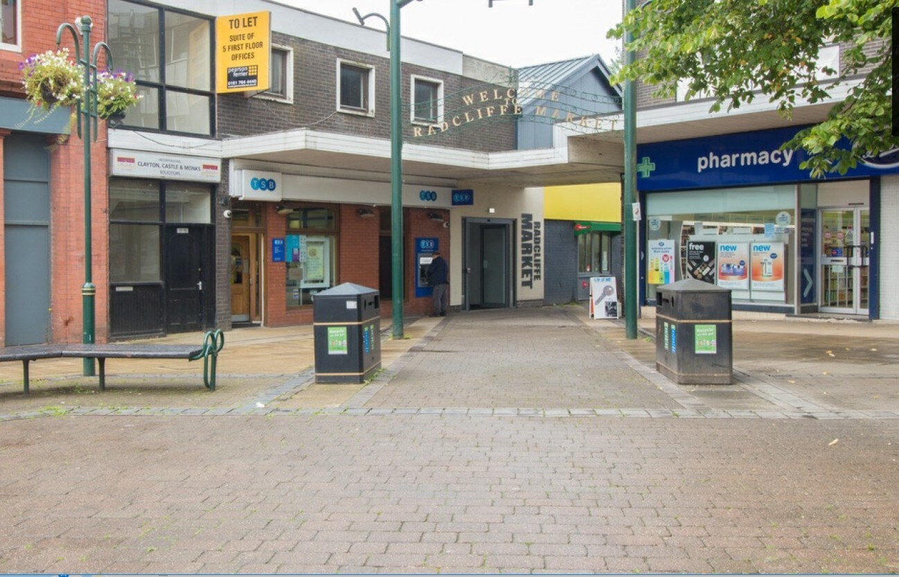 Market Chambers, Manchester for sale Primary Photo- Image 1 of 1