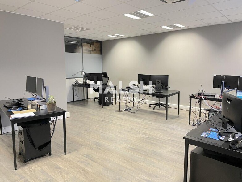 Office in Lyon for sale - Interior Photo - Image 3 of 12