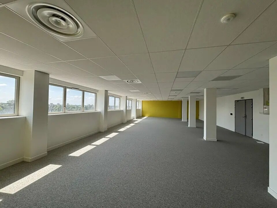 Office in Toulouse to rent Interior Photo- Image 1 of 13
