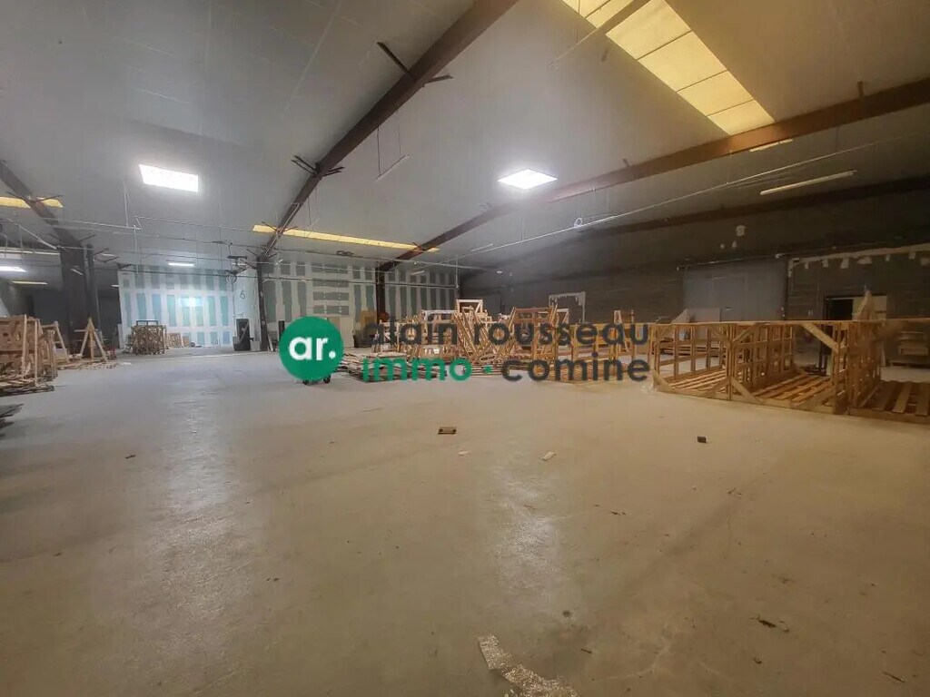 Vente Local d'activités 1 500 m² - Photo 1