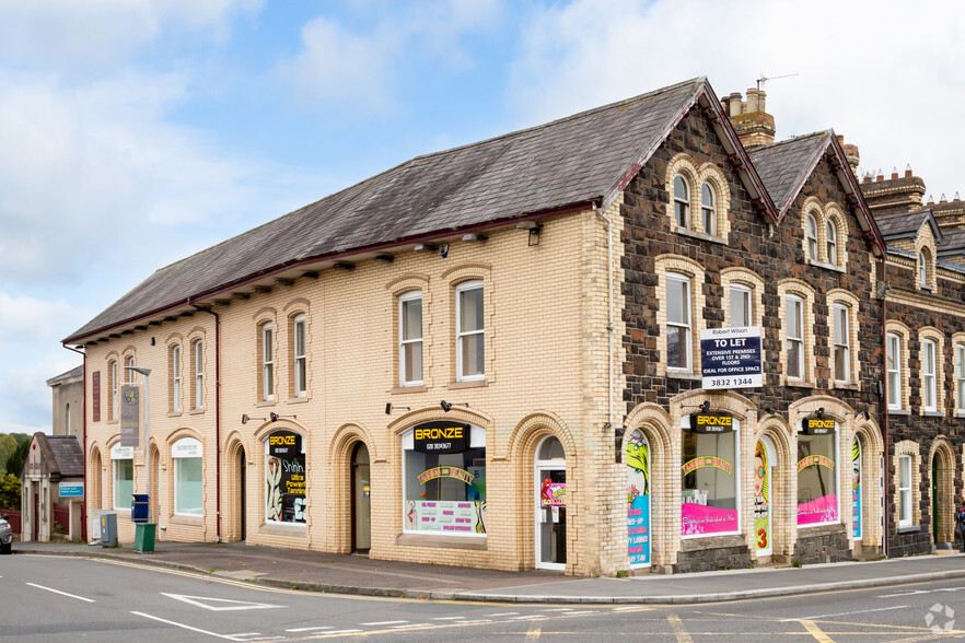 80-82 High St, Craigavon for sale - Primary Photo - Image 1 of 1