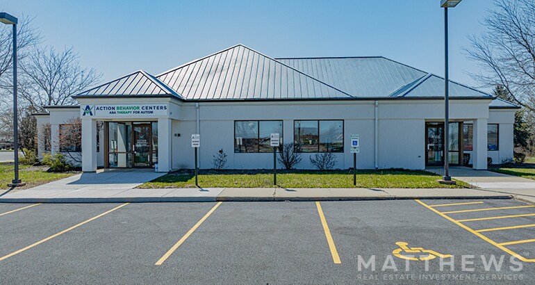 2800 Beverly Dr, Aurora, IL for sale Building Photo- Image 1 of 1