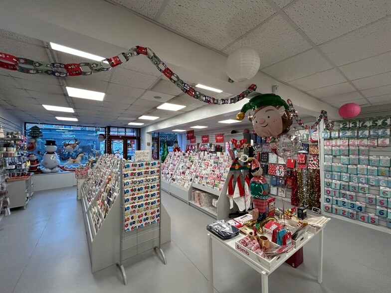 5-7 Canford Ln, Bristol to rent - Building Photo - Image 3 of 8