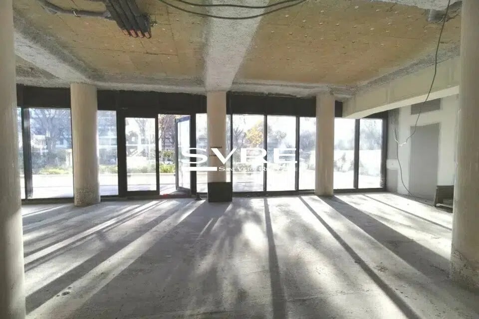 Office in Marseille to rent Interior Photo- Image 1 of 9