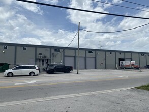 10000-10020 NW 79th Ave, Hialeah, FL for rent Building Photo- Image 1 of 11