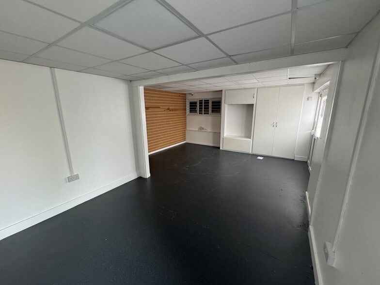 928 Melton Rd, Leicester to rent - Interior Photo - Image 3 of 5