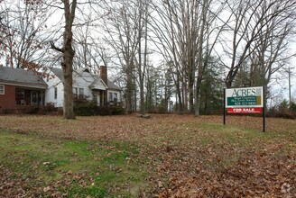 1879 Startown Rd, Hickory, NC for sale Primary Photo- Image 1 of 5