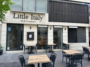 Retail in Marseille to rent Building Photo- Image 1 of 7