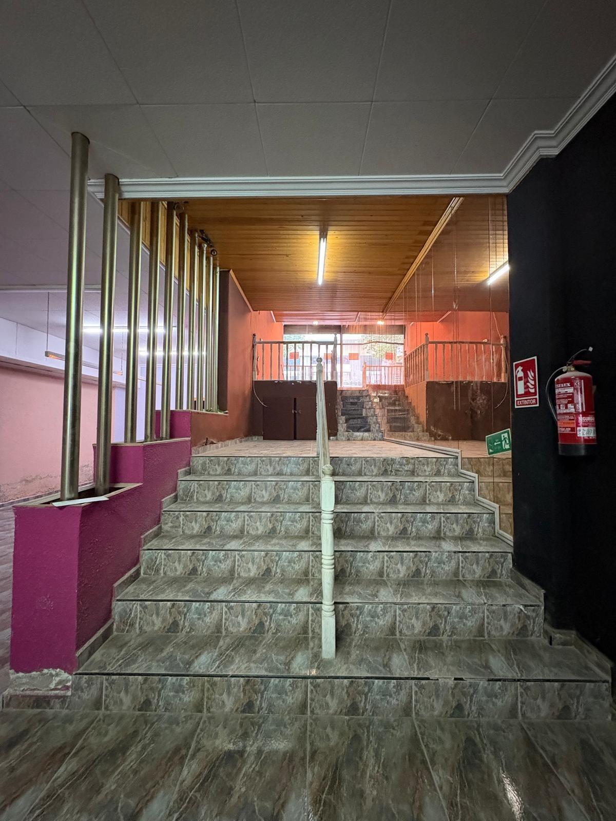 Retail in Santa Coloma de Gramenet, Barcelona to rent Interior Photo- Image 1 of 4