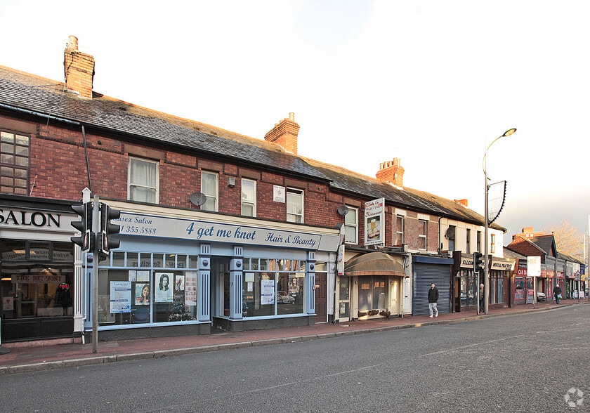 10-12 Whitby Rd, Ellesmere Port to rent - Building Photo - Image 2 of 2