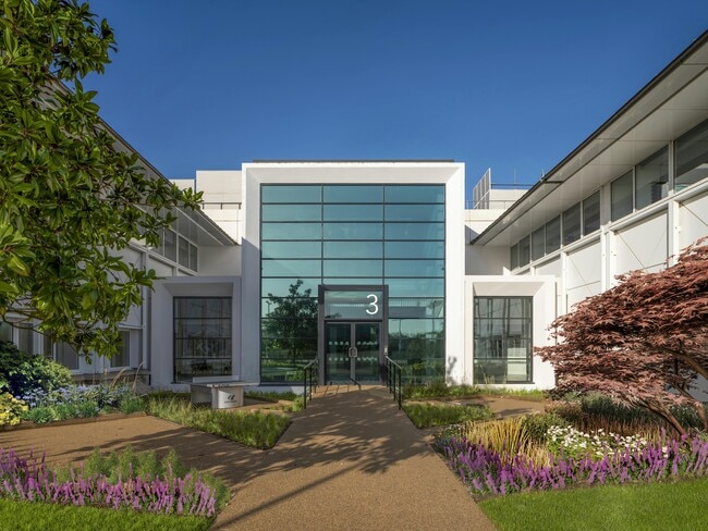 More details for 3 Roundwood Ave, Uxbridge - Office to Rent