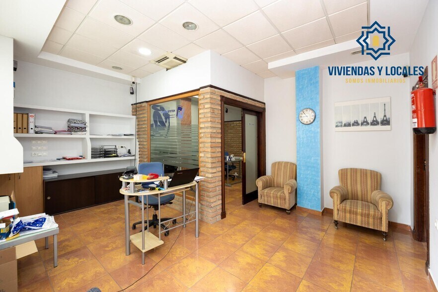 Felix Rodriguez De La Fue, 11, Granada, Granada for sale - Interior Photo - Image 2 of 17
