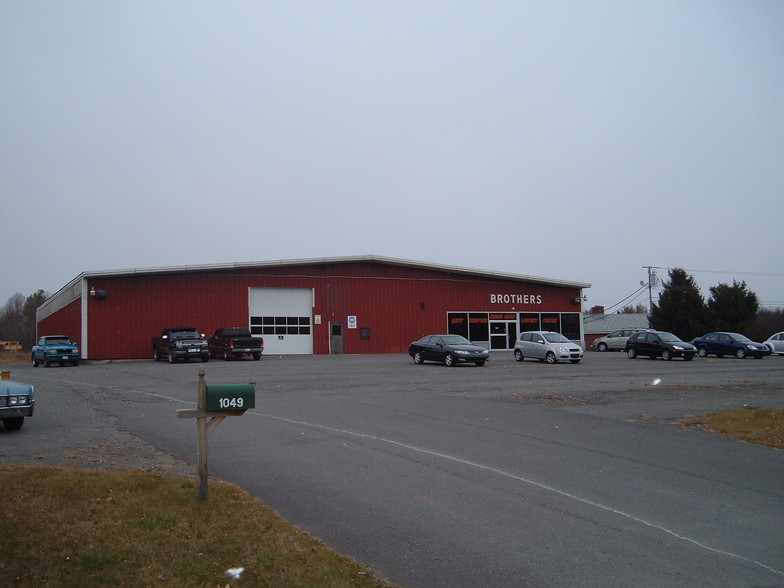 1049 W Main St, Dover Foxcroft, ME for sale - Primary Photo - Image 1 of 1