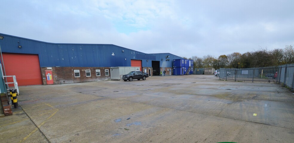 1-3 Moss Rd, Witham for sale - Primary Photo - Image 1 of 1