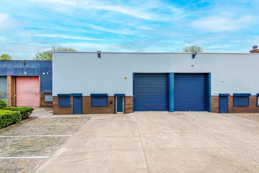 Welbeck St S, Ashton Under Lyne to rent - Building Photo - Image 2 of 17