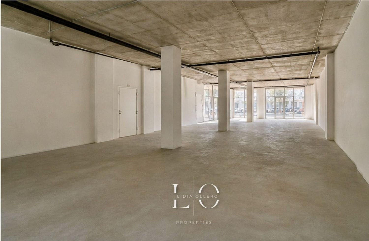 Retail in Majadahonda, Madrid to rent Interior Photo- Image 1 of 2
