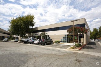 27576 Commerce Center Dr, Temecula, CA for rent Building Photo- Image 1 of 13