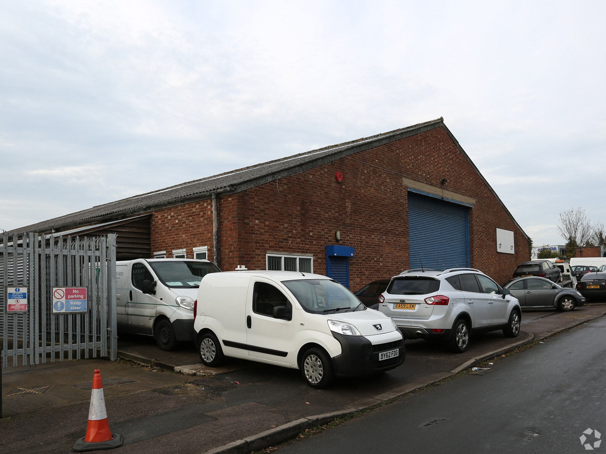 17 Burrowfield, Welwyn Garden City for sale Primary Photo- Image 1 of 1