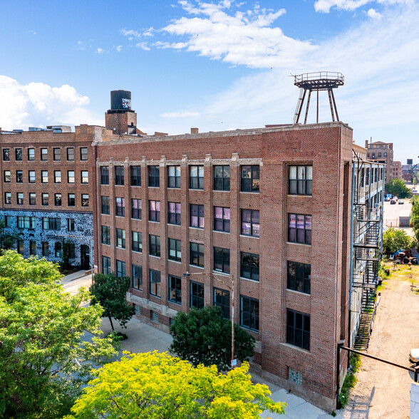 350 N Ogden Ave, Chicago, IL for rent - Building Photo - Image 1 of 3