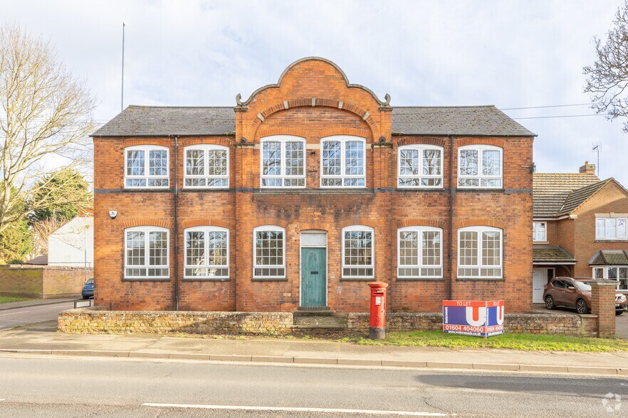 1-4 Rock Rd, Finedon to rent - Primary Photo - Image 1 of 3