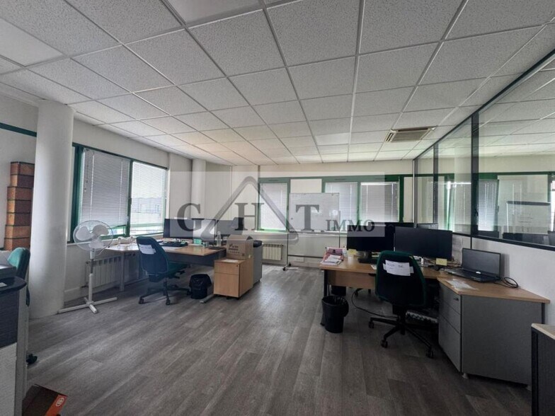 Office in Pontault Combault for sale - Building Photo - Image 3 of 11