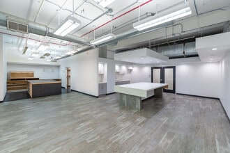 180 N Wabash Ave, Chicago, IL to rent Interior Photo- Image 1 of 6