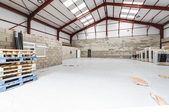 Derby Way, Bury to rent Interior Photo- Image 1 of 11