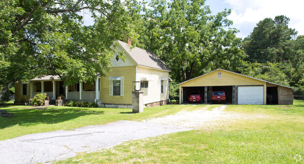 3021 Chapel Hill Rd, Douglasville, GA for sale - Primary Photo - Image 1 of 1