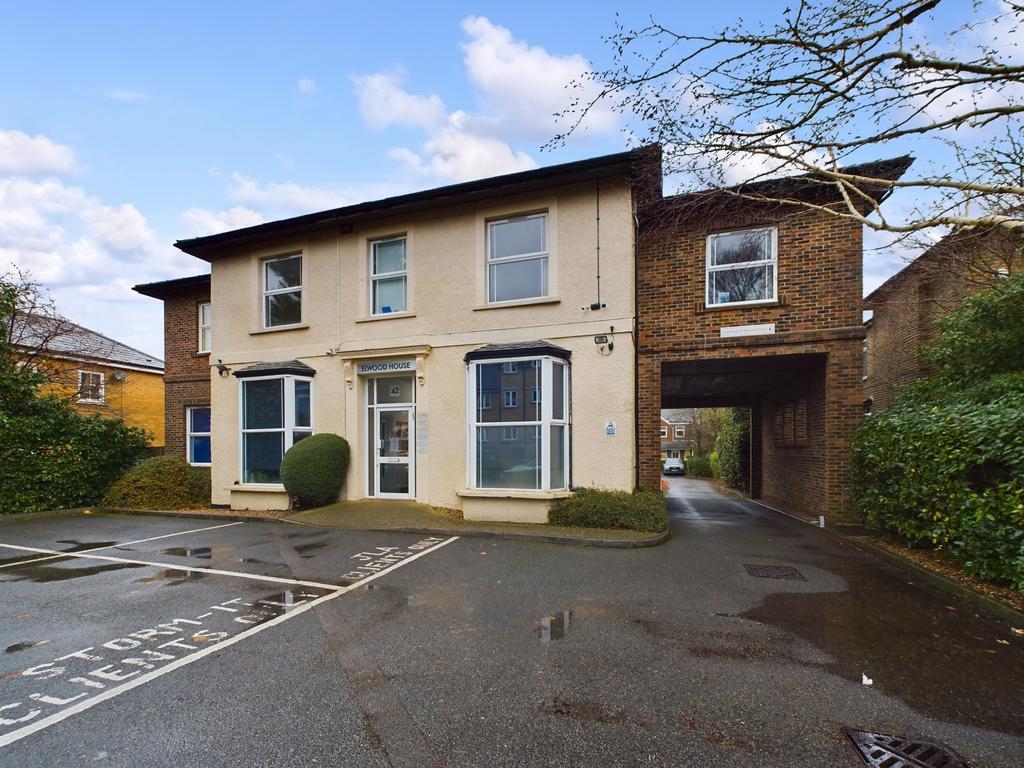 42 Lytton Rd, Barnet for sale Primary Photo- Image 1 of 1