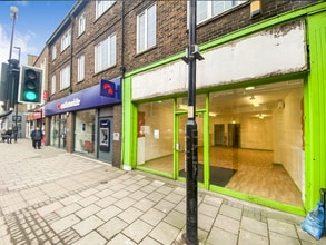 24 High St, Grantham to rent Building Photo- Image 2 of 6