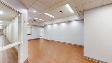 6388 Silver Star Rd, Orlando, FL to rent Matterport 3D Scan- Image 1 of 7