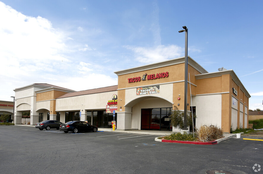 1230 W Foothill Blvd, Rialto, CA for rent - Building Photo - Image 1 of 4