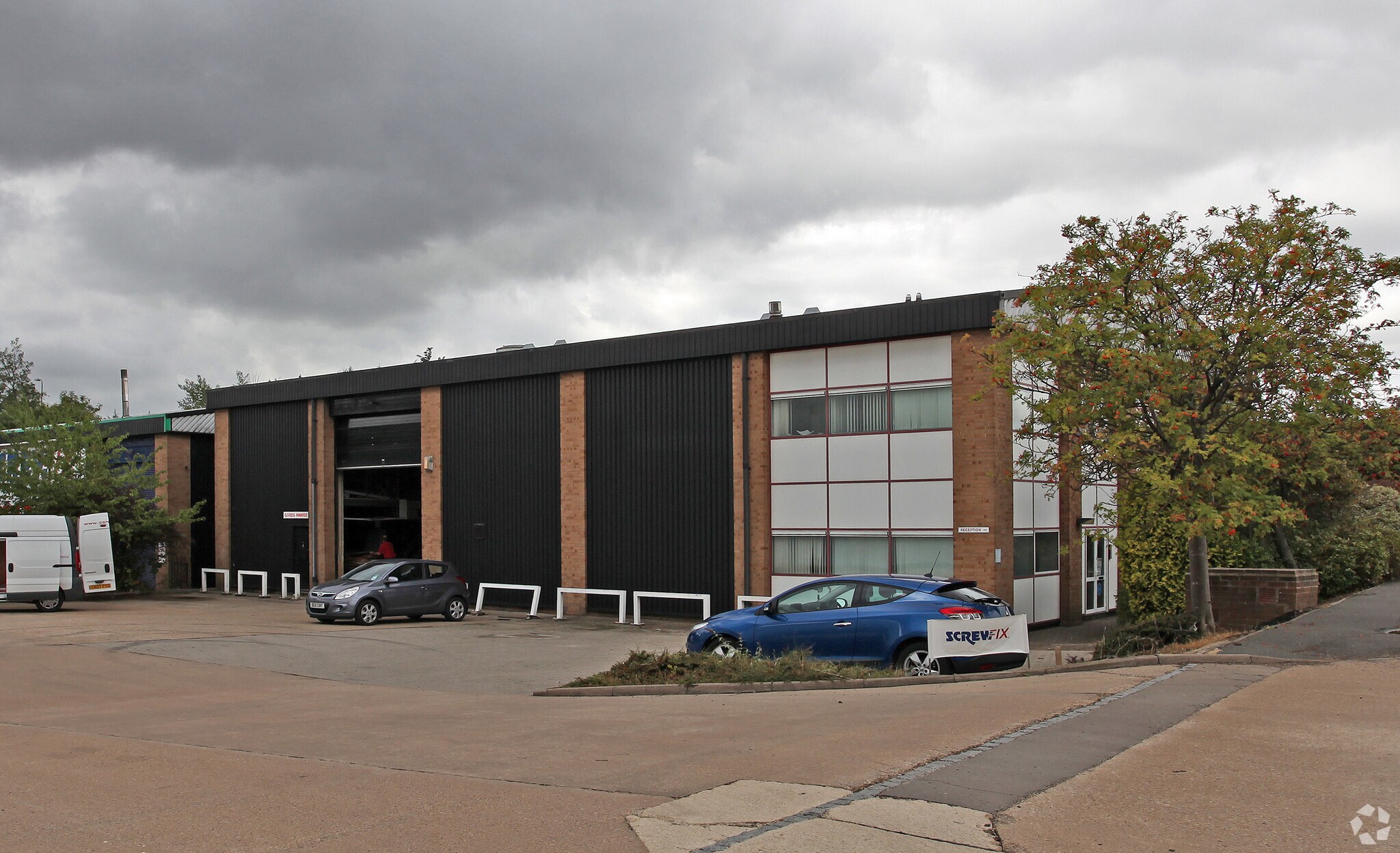 4 Wildmere Rd, Banbury for sale Primary Photo- Image 1 of 1