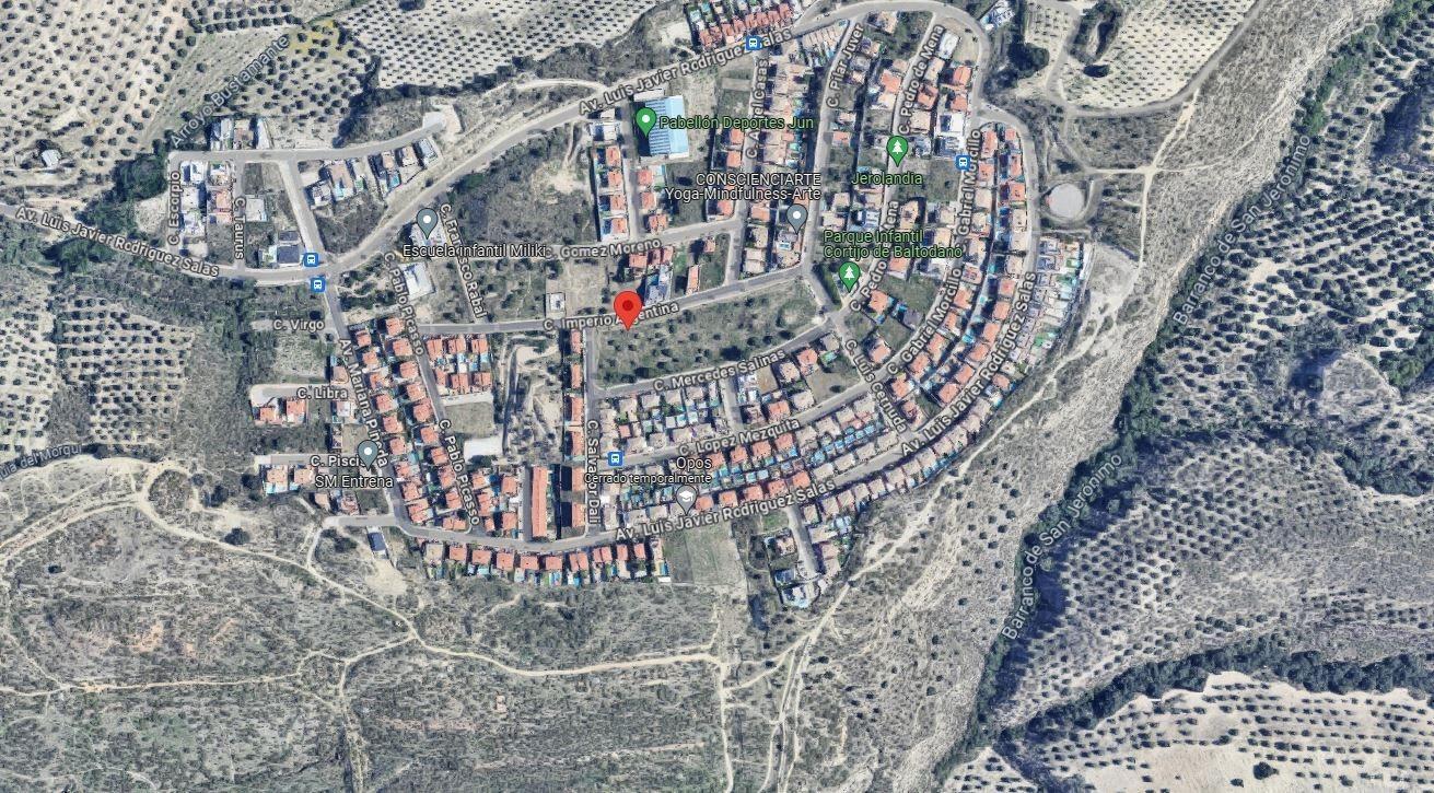 Calle Mercedes Salinas, Jun, Granada for sale Primary Photo- Image 1 of 9