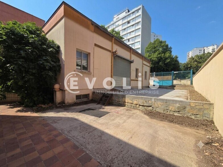 Light Industrial in Ivry-sur-Seine for sale - Building Photo - Image 2 of 20