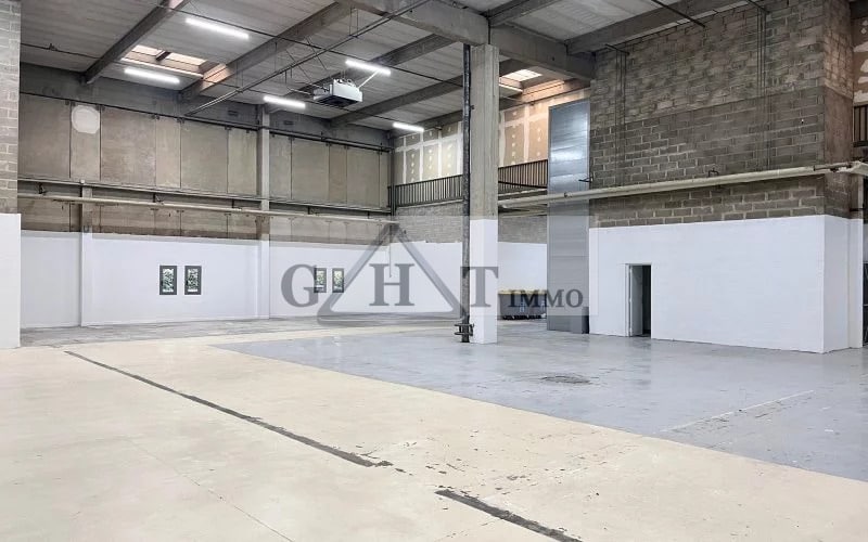 Industrial in Sarcelles to rent - Interior Photo - Image 3 of 6