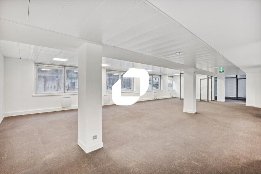 Office in Sèvres to rent - Interior Photo - Image 3 of 21