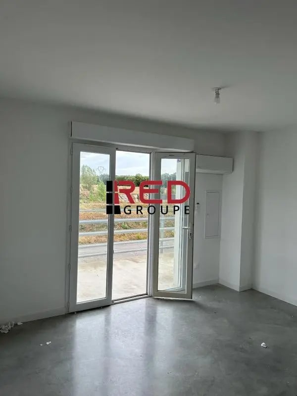 Location Bureaux 60 m² - Photo 1