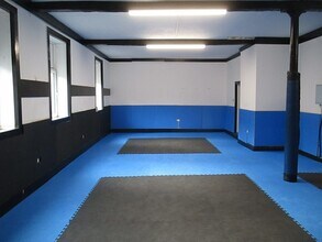 Eastwood St, Bradford to rent Interior Photo- Image 1 of 5