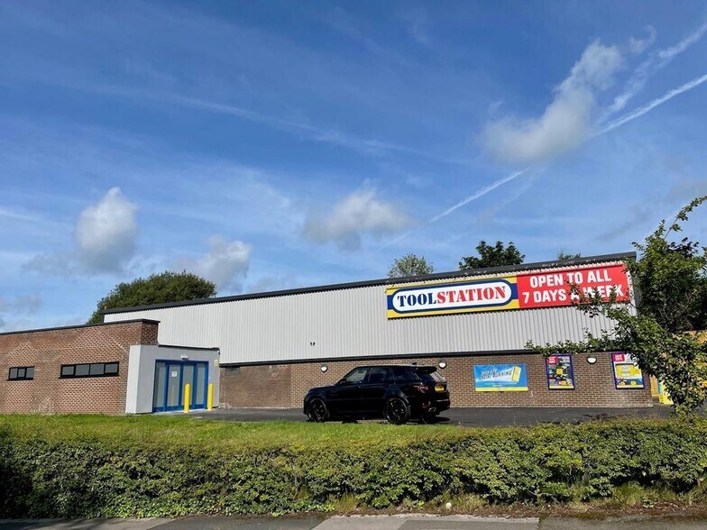 Peakdale Rd, Glossop for sale - Building Photo - Image 3 of 3